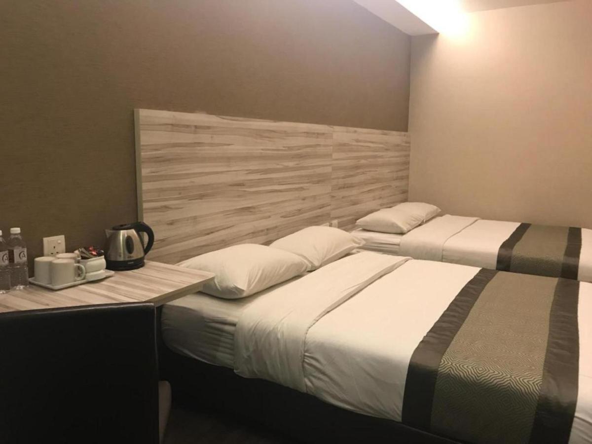 Hotel Austin Paradise - Taman Pulai Utama Skudai Exteriör bild