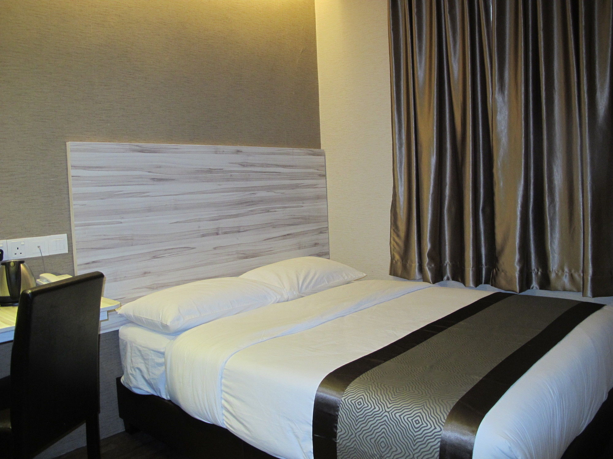 Hotel Austin Paradise - Taman Pulai Utama Skudai Exteriör bild
