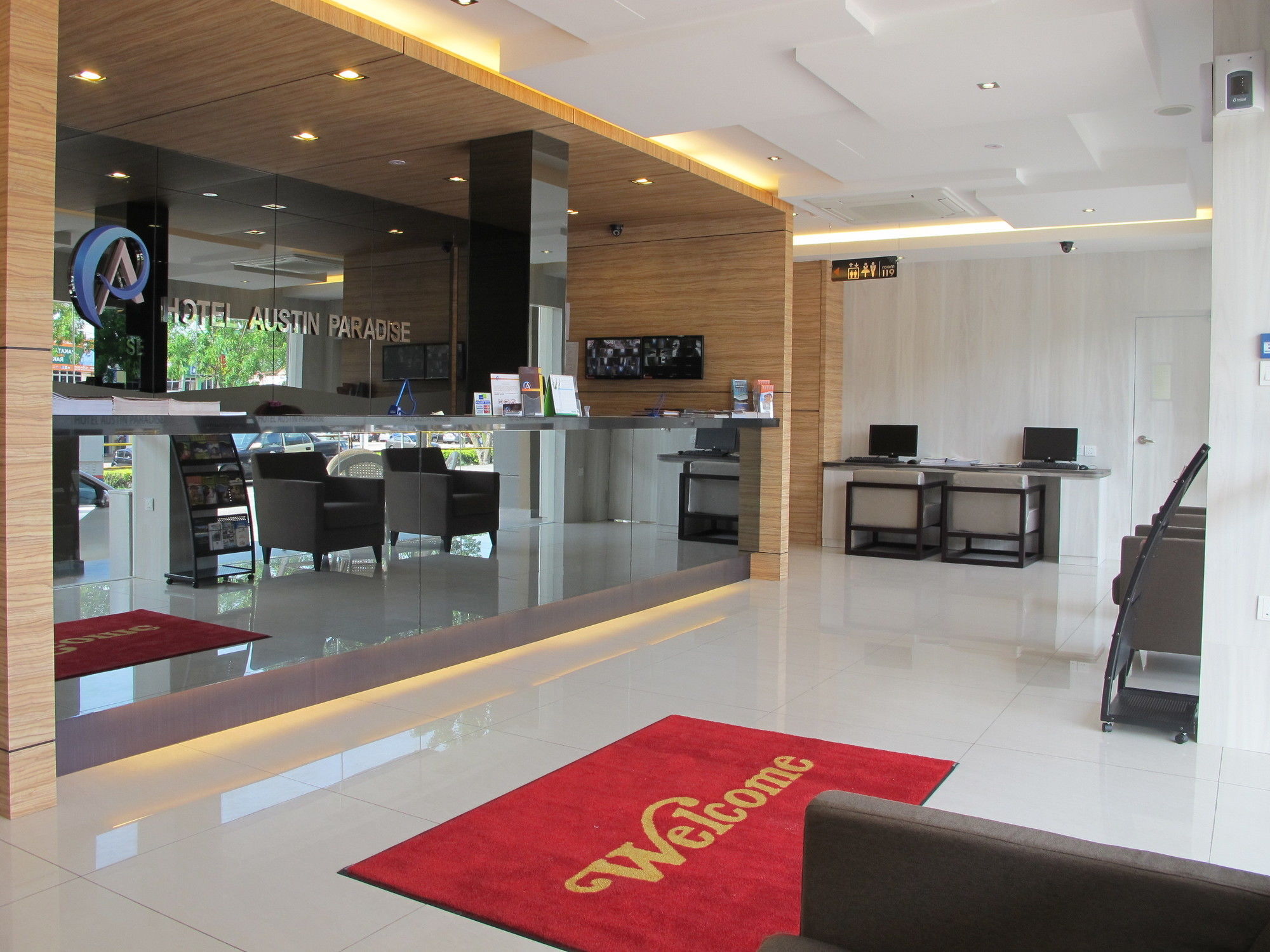 Hotel Austin Paradise - Taman Pulai Utama Skudai Exteriör bild
